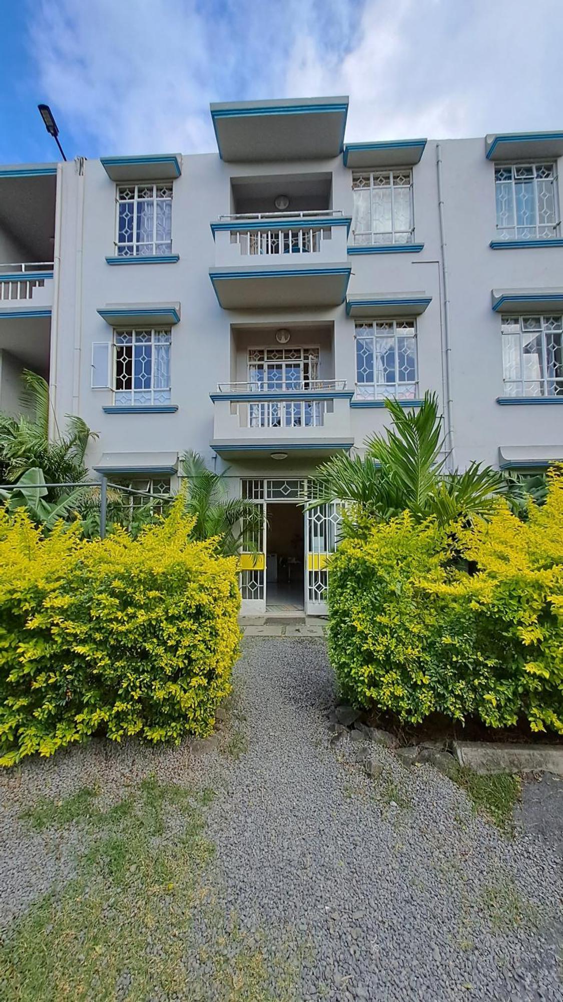Allamanda Apartments - 100M Bain Boeuf Beach 외부 사진