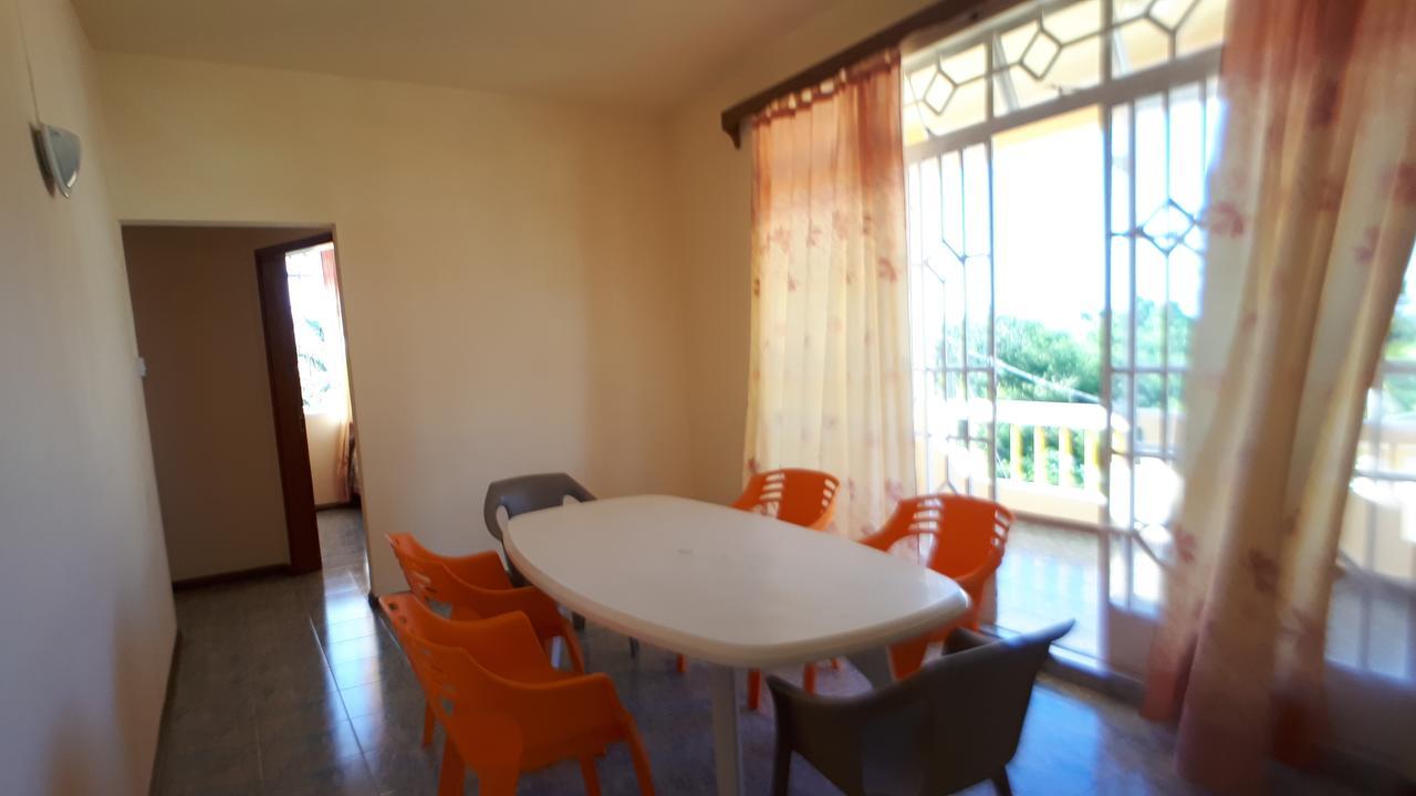 Allamanda Apartments - 100M Bain Boeuf Beach 외부 사진